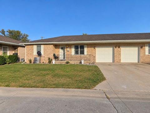 Tiny photo for 308 E Oak Street, Watseka, IL 60970 (MLS # 12793452)