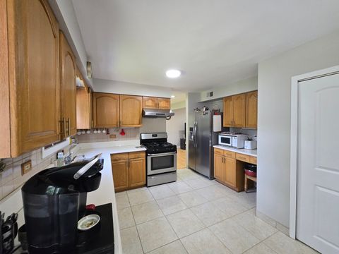 Tiny photo for 4400 Waubansie Lane, Lisle, IL 60532 (MLS # 12465340)