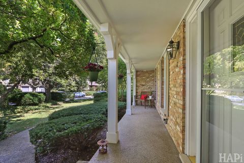 Tiny photo for 113 Surrey Lane, Lincolnshire, IL 60045 (MLS # 12497426)