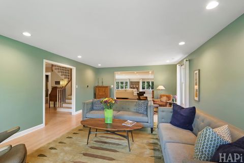 Tiny photo for 113 Surrey Lane, Lincolnshire, IL 60045 (MLS # 12497426)