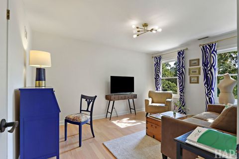 Tiny photo for 113 Surrey Lane, Lincolnshire, IL 60045 (MLS # 12497426)