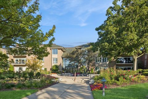 Tiny photo for 1 Oak Brook Club Drive #A310, Oak Brook, IL 60523 (MLS # 12551355)