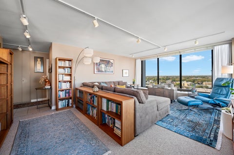 Tiny photo for 5455 N SHERIDAN Road #1615, Chicago, IL 60640 (MLS # 12742666)