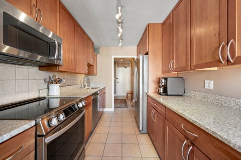 Tiny photo for 5455 N SHERIDAN Road #1615, Chicago, IL 60640 (MLS # 12742666)