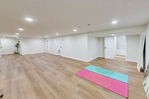 Tiny photo for 26 The Court Of Island Point, Northbrook, IL 60062 (MLS # 12595091)