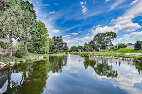 Tiny photo for 26 The Court Of Island Point, Northbrook, IL 60062 (MLS # 12595091)