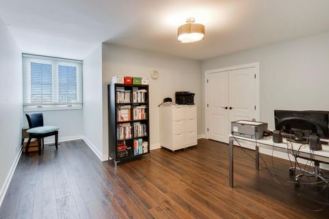 Tiny photo for 26 The Court Of Island Point, Northbrook, IL 60062 (MLS # 12595091)