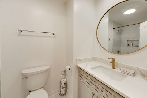 Tiny photo for 26 The Court Of Island Point, Northbrook, IL 60062 (MLS # 12595091)