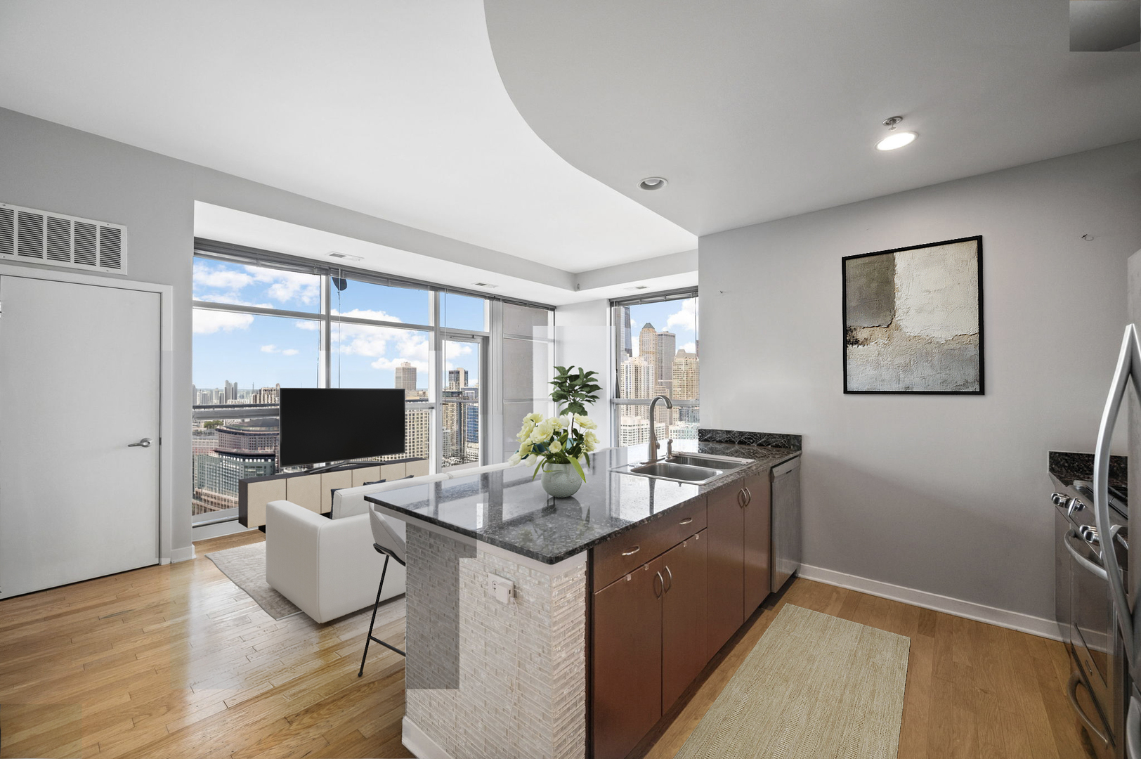 303 W OHIO Street 3702