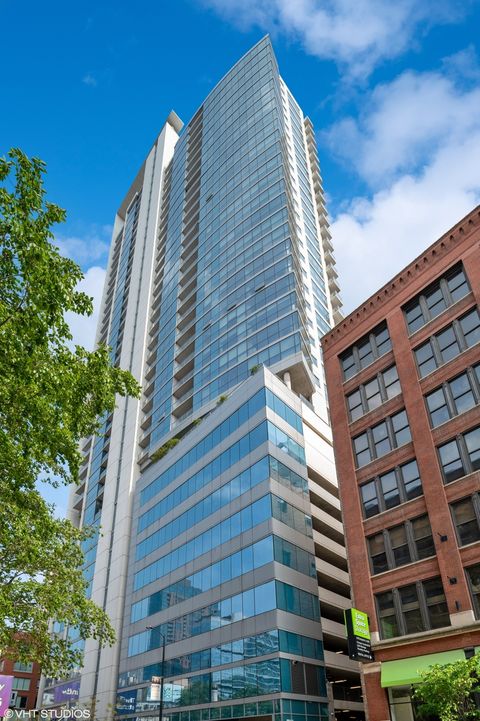 Photo of 303 W OHIO Street #3702, Chicago, IL 60654 (MLS # 12598951)