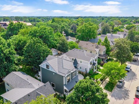 Tiny photo for 424 E Maple Avenue, La Grange, IL 60525 (MLS # 12491025)