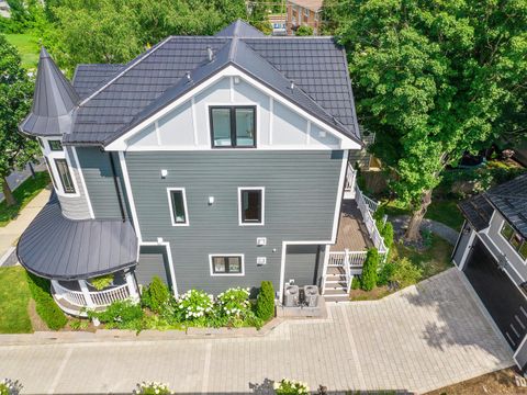 Tiny photo for 424 E Maple Avenue, La Grange, IL 60525 (MLS # 12491025)