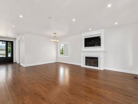 Tiny photo for 424 E Maple Avenue, La Grange, IL 60525 (MLS # 12491025)