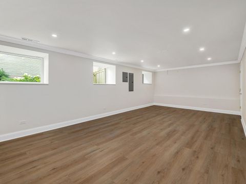Tiny photo for 424 E Maple Avenue, La Grange, IL 60525 (MLS # 12491025)