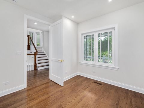 Tiny photo for 424 E Maple Avenue, La Grange, IL 60525 (MLS # 12491025)