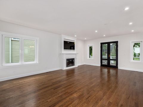 Tiny photo for 424 E Maple Avenue, La Grange, IL 60525 (MLS # 12491025)