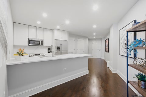Tiny photo for 850 N Lake Shore Drive #604, Chicago, IL 60611 (MLS # 12732723)