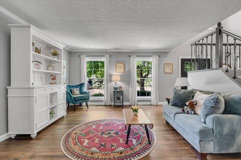 Tiny photo for 2520 Buckingham Avenue, Bettendorf, IA 52722 (MLS # 12667986)