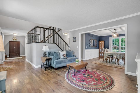 Tiny photo for 2520 Buckingham Avenue, Bettendorf, IA 52722 (MLS # 12667986)