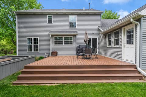 Tiny photo for 2520 Buckingham Avenue, Bettendorf, IA 52722 (MLS # 12667986)