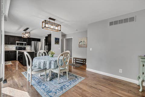 Tiny photo for 2520 Buckingham Avenue, Bettendorf, IA 52722 (MLS # 12667986)