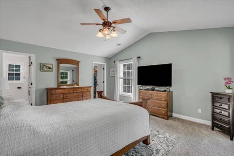 Tiny photo for 2520 Buckingham Avenue, Bettendorf, IA 52722 (MLS # 12667986)