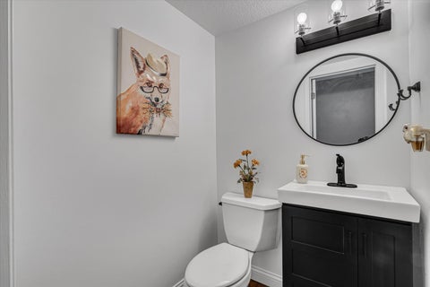 Tiny photo for 2520 Buckingham Avenue, Bettendorf, IA 52722 (MLS # 12667986)