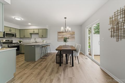 Tiny photo for 534 mallard Lane #B, Sugar Grove, IL 60554 (MLS # 12592316)