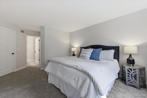 Tiny photo for 534 mallard Lane #B, Sugar Grove, IL 60554 (MLS # 12592316)