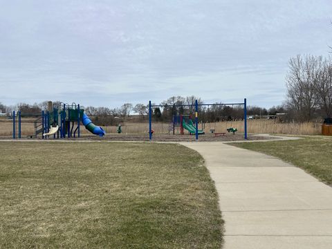 Tiny photo for 534 mallard Lane #B, Sugar Grove, IL 60554 (MLS # 12592316)