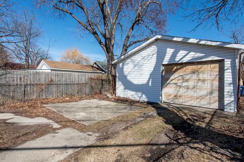 Tiny photo for 614 Walnut Street, Waukegan, IL 60085 (MLS # 12579955)