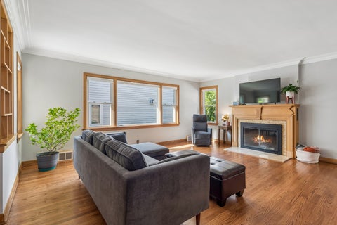 Tiny photo for 400 Addison Road, Riverside, IL 60546 (MLS # 12787688)