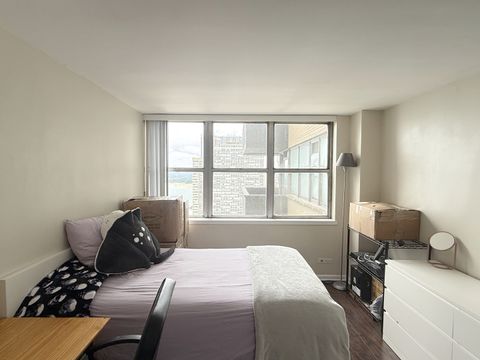 Tiny photo for 6301 N Sheridan Road #21E, Chicago, IL 60660 (MLS # 12473920)