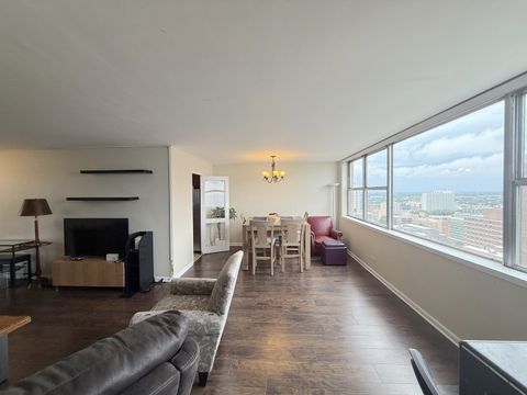 Tiny photo for 6301 N Sheridan Road #21E, Chicago, IL 60660 (MLS # 12473920)
