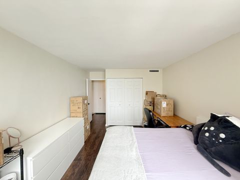 Tiny photo for 6301 N Sheridan Road #21E, Chicago, IL 60660 (MLS # 12473920)