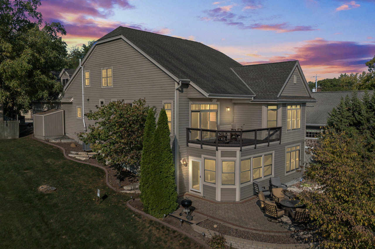 Waterford, Wisconsin, 53185, United States, 4 Bedrooms Bedrooms, ,4 BathroomsBathrooms,Residential,Active,2028266