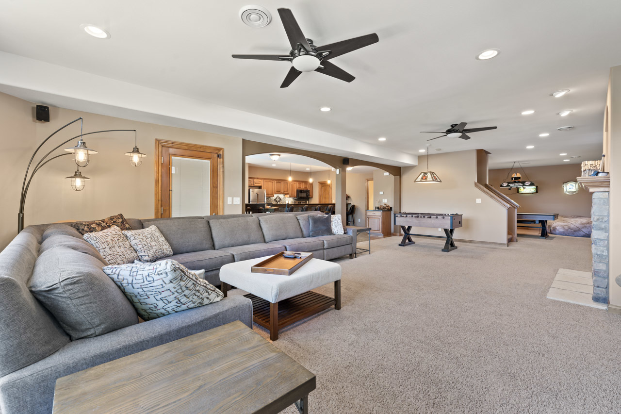 Waterford, Wisconsin, 53185, United States, 4 Bedrooms Bedrooms, ,4 BathroomsBathrooms,Residential,Active,2028266