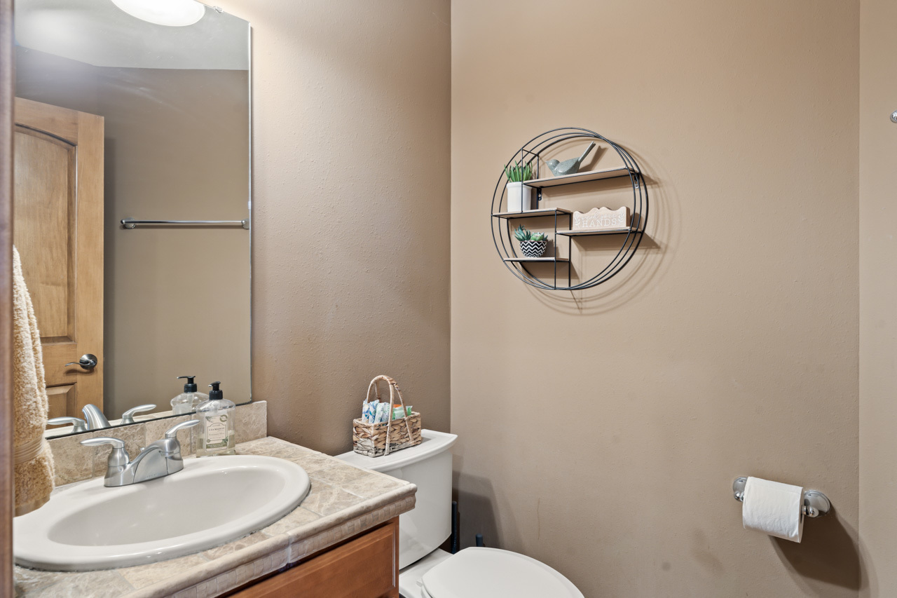 Waterford, Wisconsin, 53185, United States, 4 Bedrooms Bedrooms, ,4 BathroomsBathrooms,Residential,Active,2028266