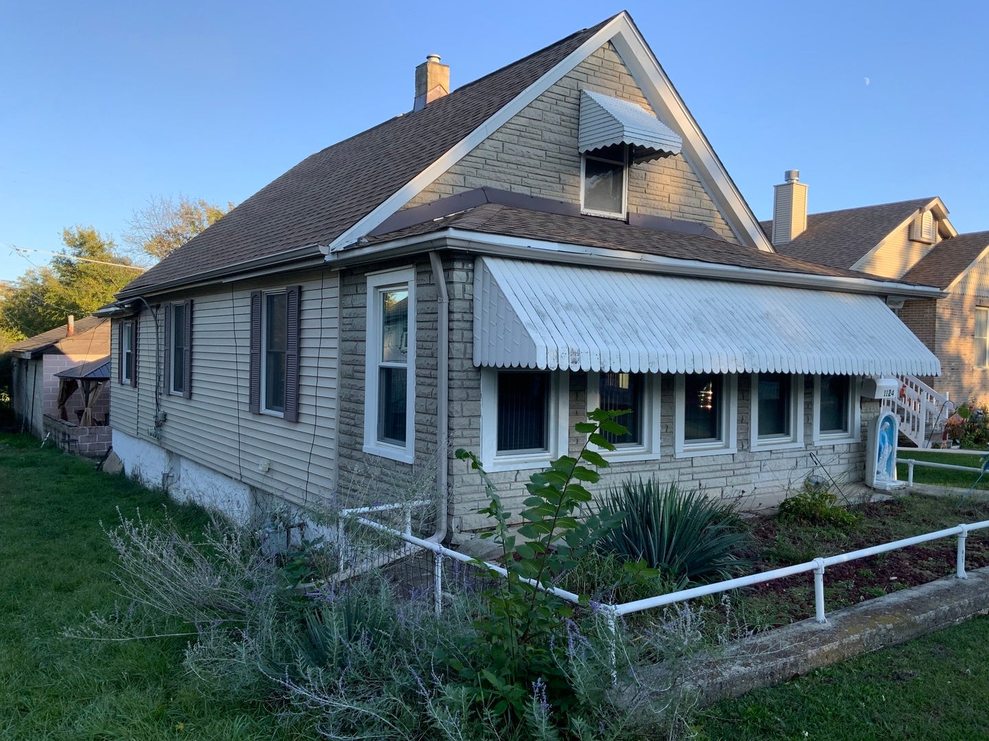 1124 N Hickory Street