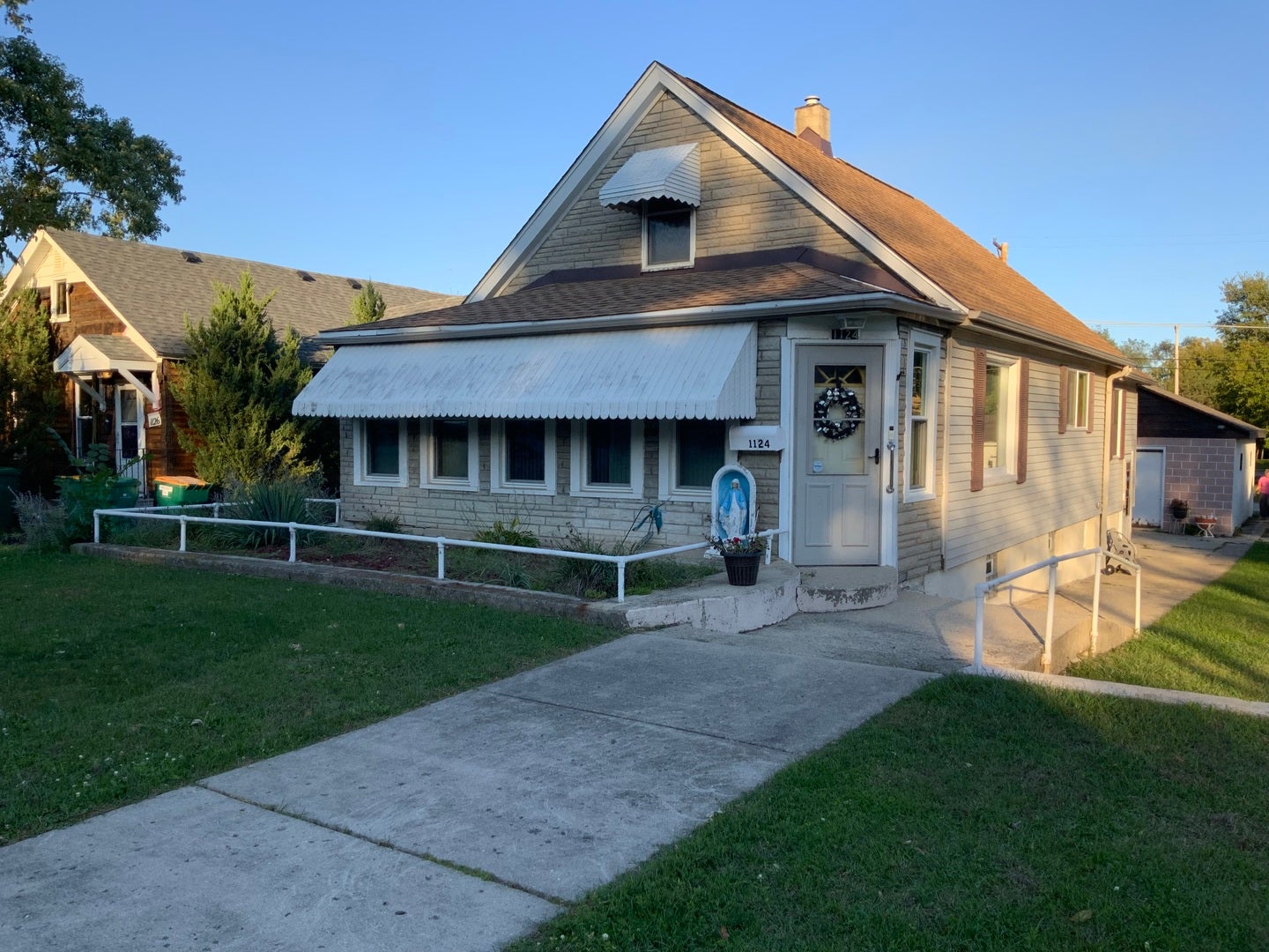 1124 N Hickory Street