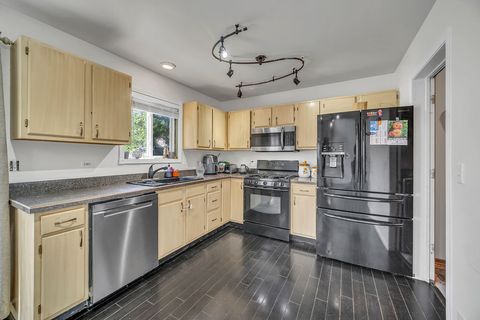 Tiny photo for 119 E Aspen Circle, Hainesville, IL 60030 (MLS # 12713006)