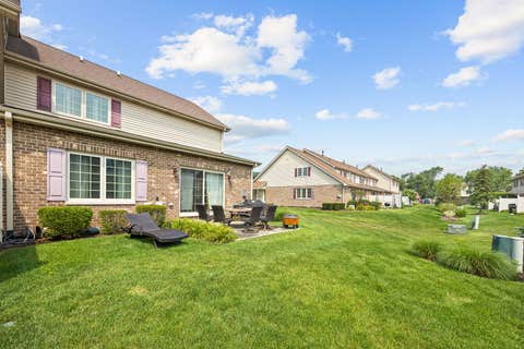 Tiny photo for 9415 Saratoga Court, Hickory Hills, IL 60457 (MLS # 12713381)