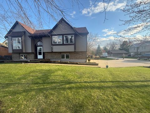 Photo of 8313 Garrison Road, Wonder Lake, IL 60097 (MLS # 12616609)