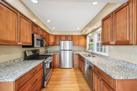 Tiny photo for 158 N Garfield Avenue, Mundelein, IL 60060 (MLS # 12632268)