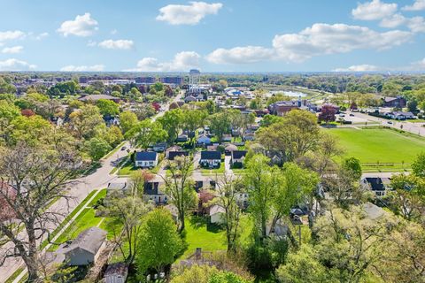 Tiny photo for 158 N Garfield Avenue, Mundelein, IL 60060 (MLS # 12632268)