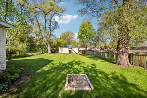 Tiny photo for 158 N Garfield Avenue, Mundelein, IL 60060 (MLS # 12632268)