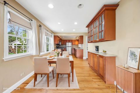 Tiny photo for 158 N Garfield Avenue, Mundelein, IL 60060 (MLS # 12632268)
