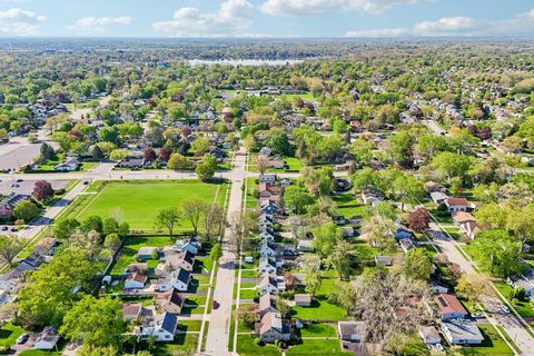 Tiny photo for 158 N Garfield Avenue, Mundelein, IL 60060 (MLS # 12632268)