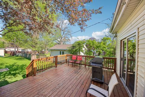 Tiny photo for 158 N Garfield Avenue, Mundelein, IL 60060 (MLS # 12632268)