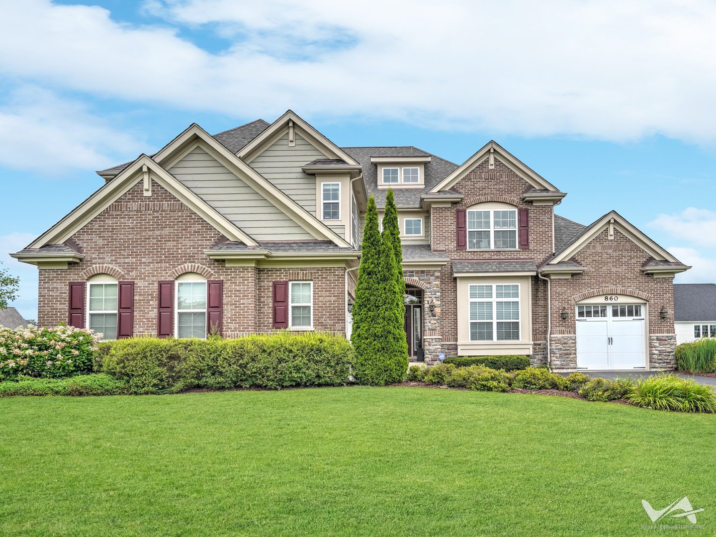 860 Reserve Drive